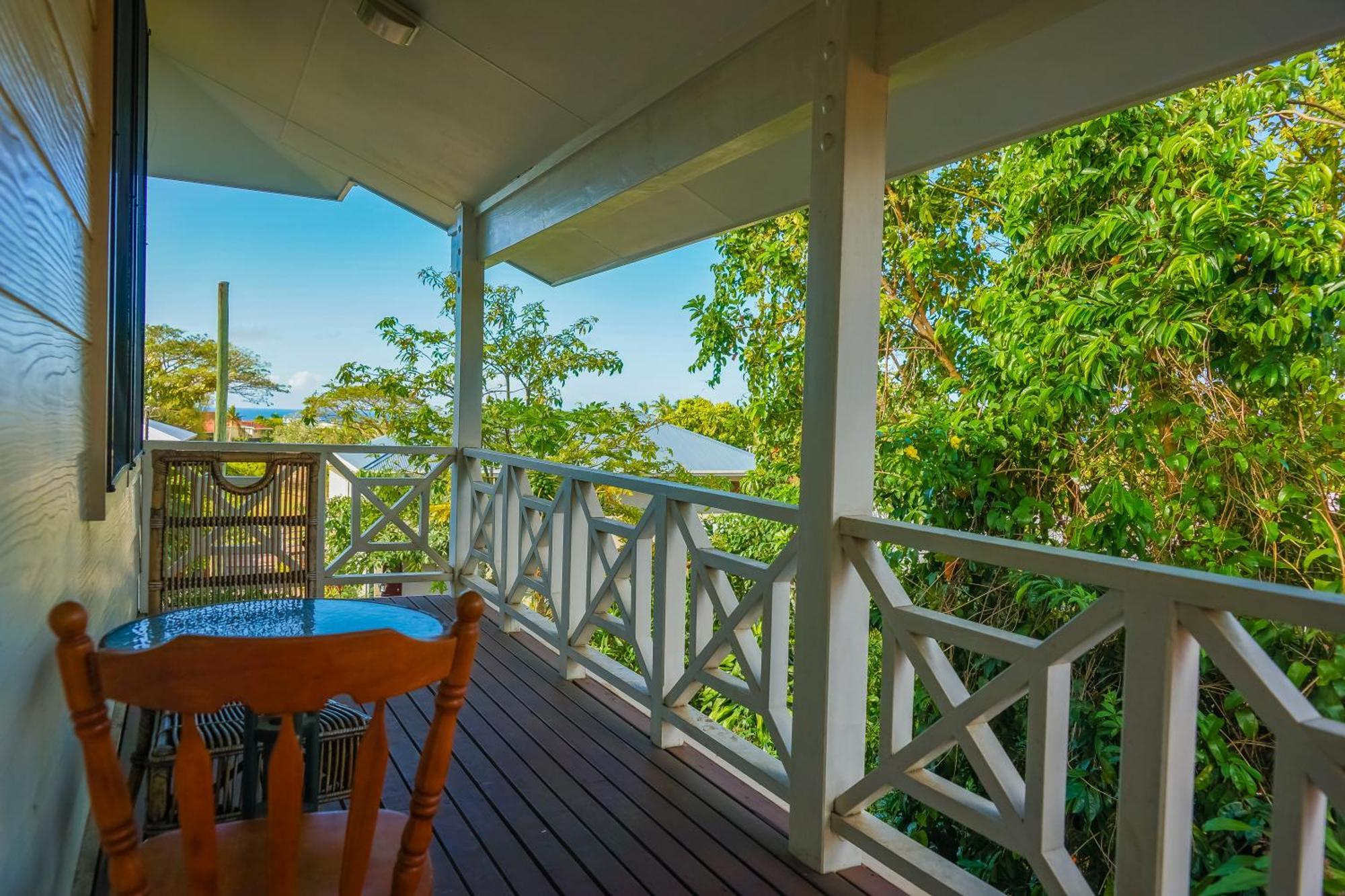 Lynn'S Getaway Hotel Apia Bagian luar foto
